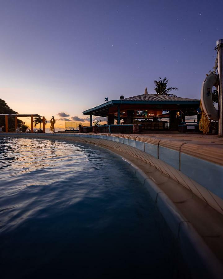 Pacific Star Resort & Spa Tamuning Buitenkant foto